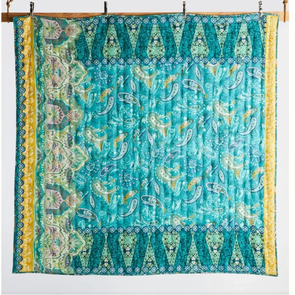 KING‎ Iskra Paisley Quilt Set